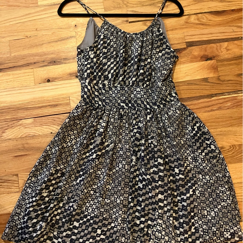 women's BANANA REPUBLIC navy blue & gray print SUMMER DRESS - size 4 Petite